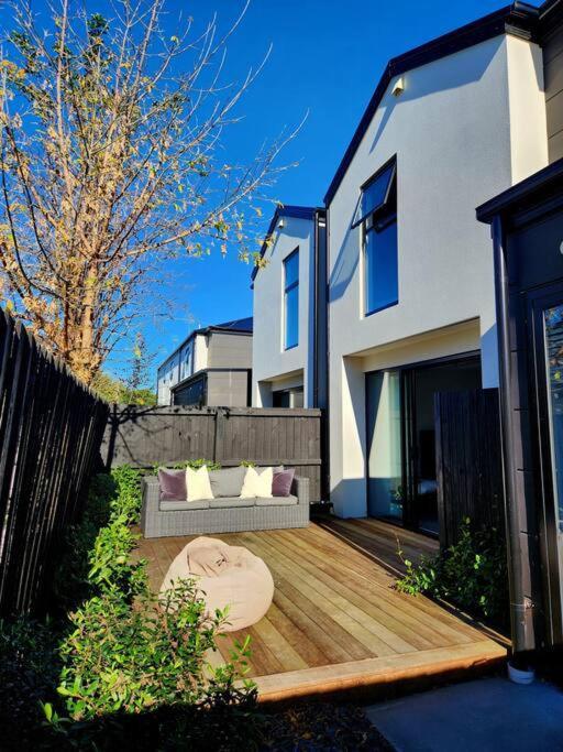 Central Home With Internal Garage - Close To Cbd! Christchurch Exteriör bild